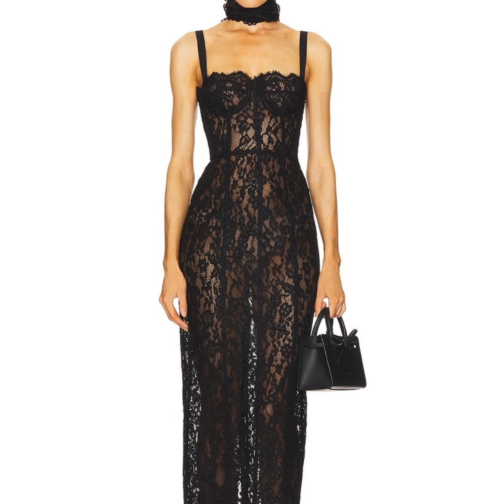 Elegant Black Lace Dress - Picture 2 of 3